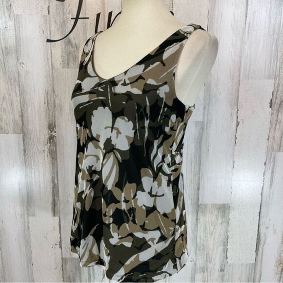 Chico's Tops - Chico's Women's Brown Floral V Neck Stretch Sleeveless‎ Shirt Top Blouse Small